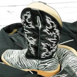 Glitter Me Zebra Ropers